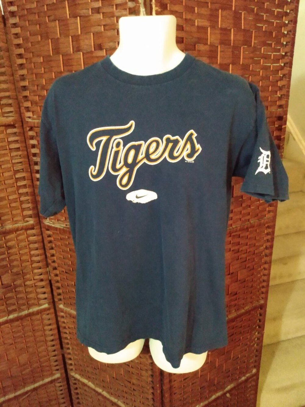 Vintage Nike Team Detroit Tigers T Shirt Center Swoosh Medium Y2K 2000s